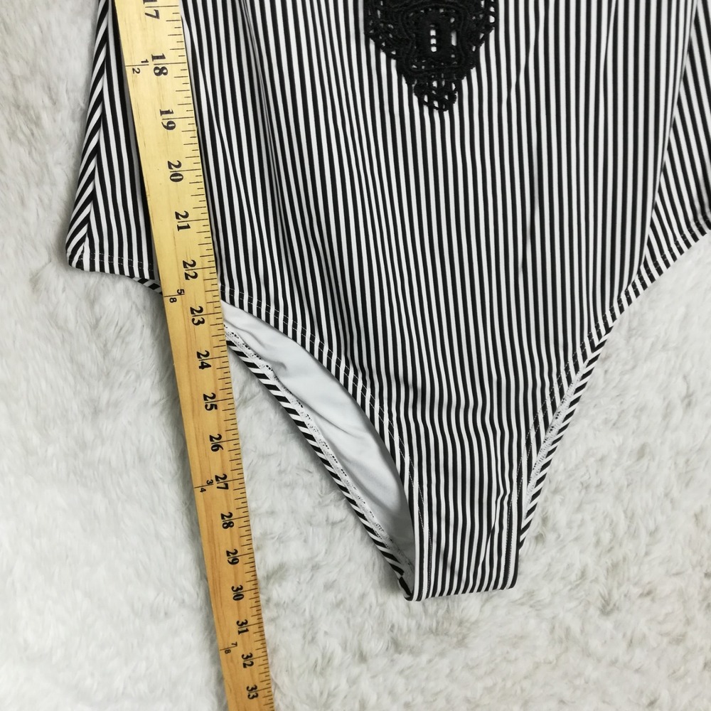 Cupshe Womens Swimsuit One Piece Plunging V Neck Wish You Well Lace XL New - Picture 4 of 9